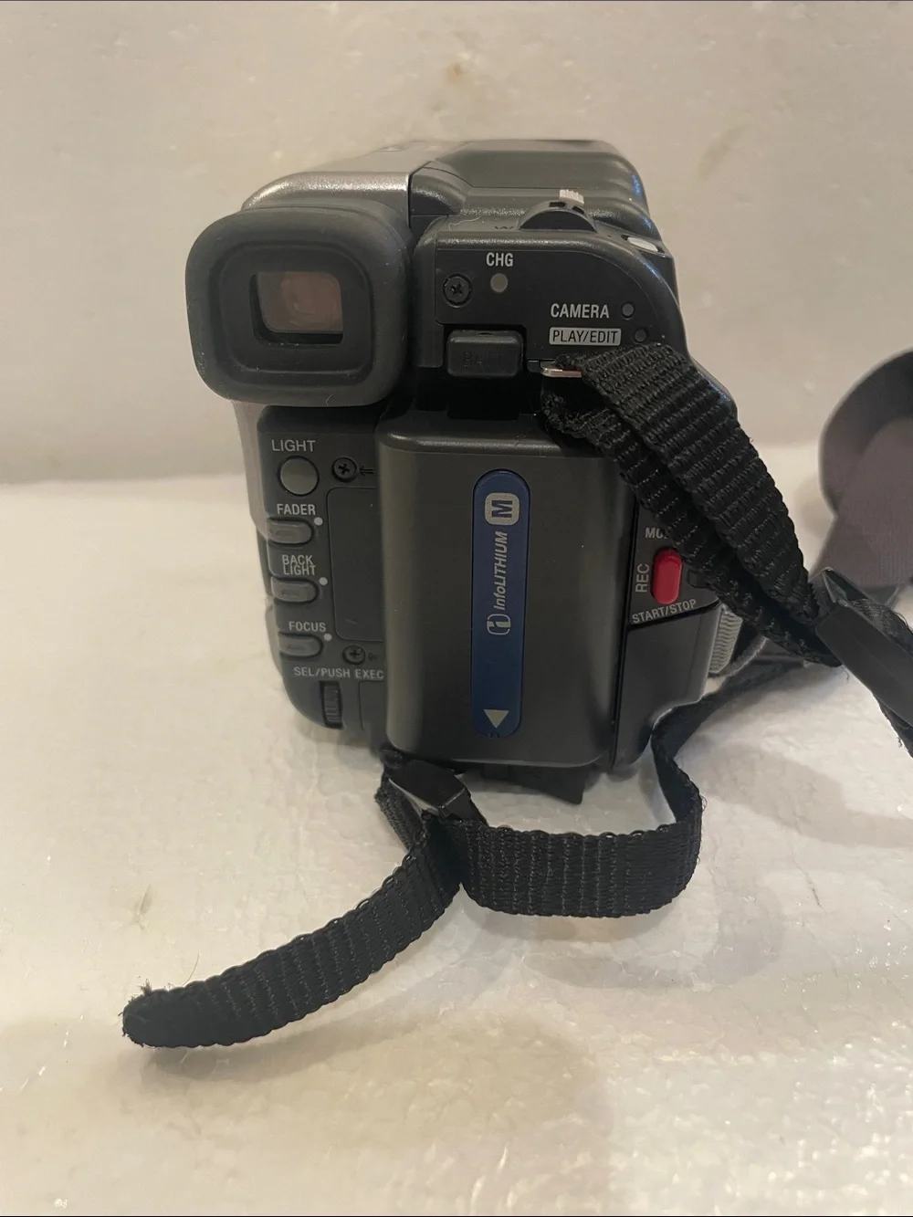 Sony Handycam DCR-TRV280 NTSC steady shot bundle Camcorder Box Manuals mint